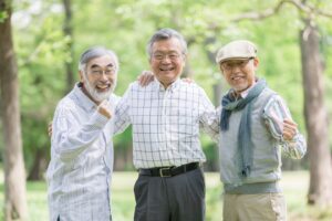 老人　３人