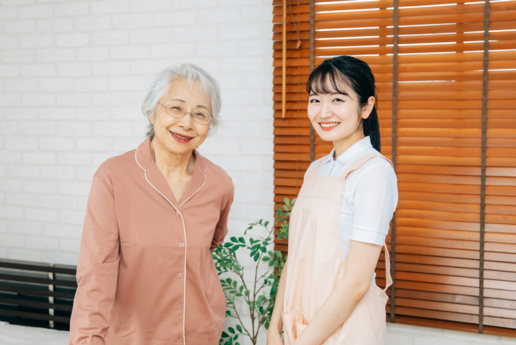 居宅介護支援事業所を立ち上げるには？助成金や開業条件、フローについて解説